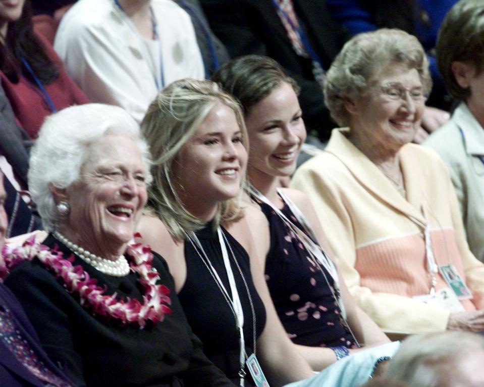 Former First Lady Barbara Bush, Barbara and Jenna Bush, and Jenna Welch, mother of Laura Bush attend the first night session of the Republican National Convention on 31 July, 2000 (Getty Images)