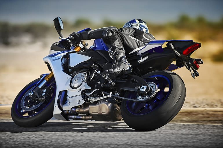 2015-Yamaha-R1-R1M-Specs-12