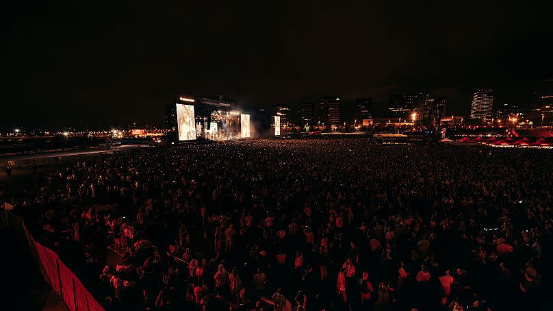 Everyone came down for Lana's set