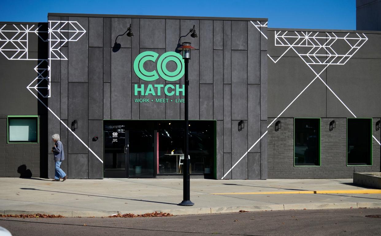 COhatch is located at Kenwood Towne Centre with an outside entry on Kenwood Road. With 12,000 square feet, you’ll find private offices, meeting rooms, a sports simulator and North High Brewing.