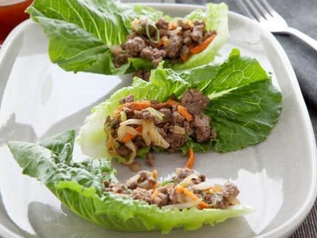 <strong>Get the <a href="http://www.huffingtonpost.com/2011/10/27/beef-and-vegetable-lettuc_n_1059873.html" target="_blank">Beef and Vegetable Lettuce Wraps recipe</a></strong>