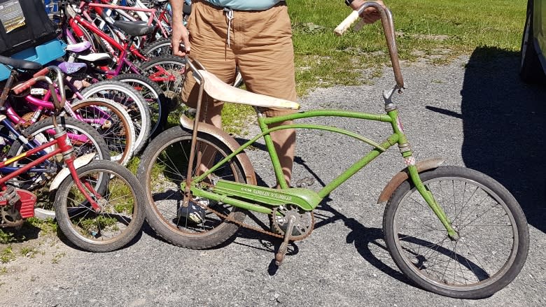 Canoes, bikes, power tools all on the block at annual police auction in Sydney