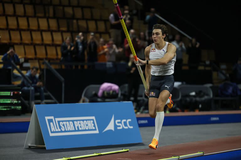 La carrera a otra jornada de gloria para Armand Duplantis