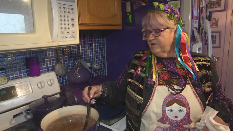 Keeping traditions alive for Ukrainian Christmas