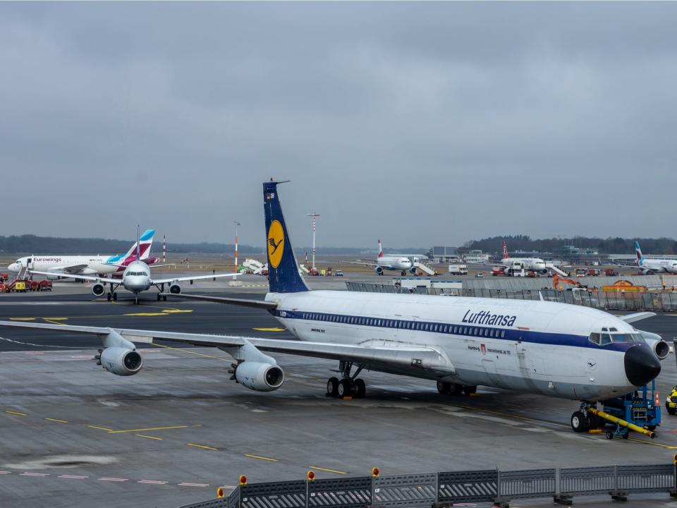 Lufthansa Boeing 707