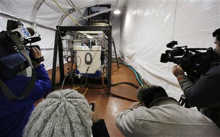 The Field Deployable Hydrolysis System used to destroy and neutralize chemical weapons is shown to the press as it sits aboard the MV Cape Ray before its deployment from the NASSC0-Earl Shipyard in Portsmouth, Virginia, January 2, 2014. REUTERS/Larry Downing