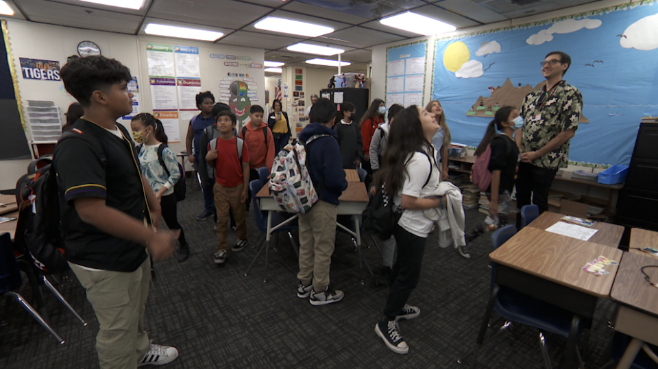 Logan Earnest and his fifth grade students at Taft Elementary in Santa Clara, California.  / Credit: CBS News