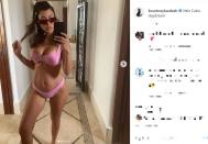 La popolare influencer e imprenditrice statunitense è la più grande delle sorelle Kardashian: Kim, Khloé, Kendall e Kylie. Eccola in alcuni scatti sexy con cui ama intrattenere i suoi milioni di follower.