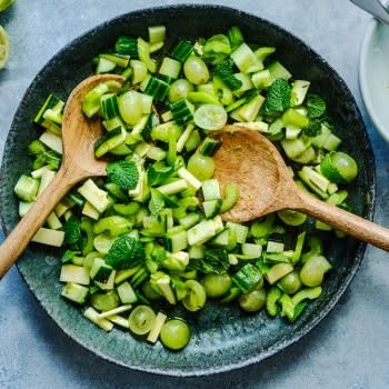 Re-hydrating salad