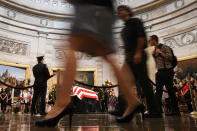 <p>Mourners file past the casket of Senator John McCain, who lies in state in the Rotunda at the U.S. Capitol in Washington, Aug. 31, 2018. (Photo: /Mary F. Calvert/Reuters) </p>