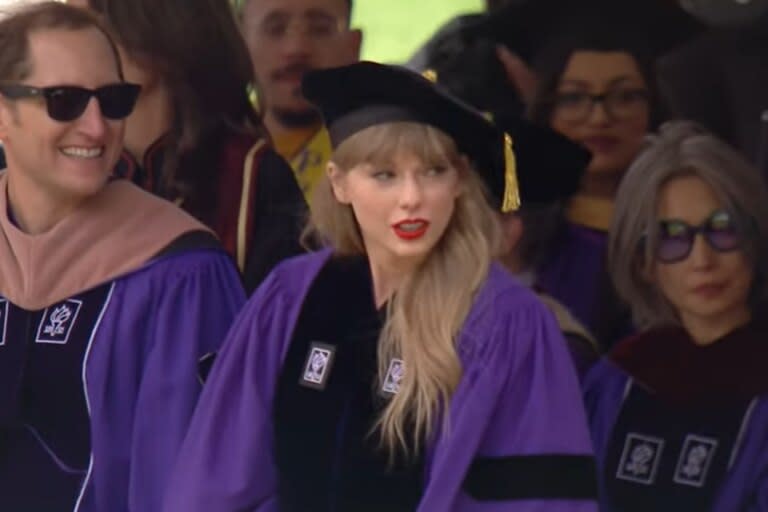 Taylor Swift fue reconocida con un título honorífico en la Universidad de Nueva York