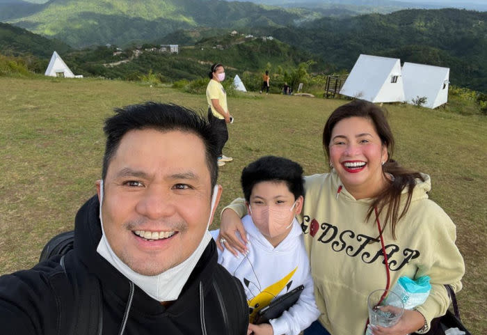 Regine and Ogie with their son Nate