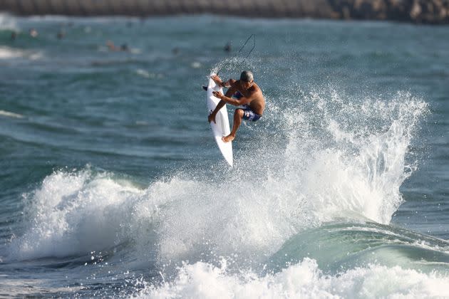  Kanoa Igarashi of Team Japan warms up before competition on day two of the Tokyo 2020 Olympic Games. (Photo: Ryan Pierse via Getty Images)