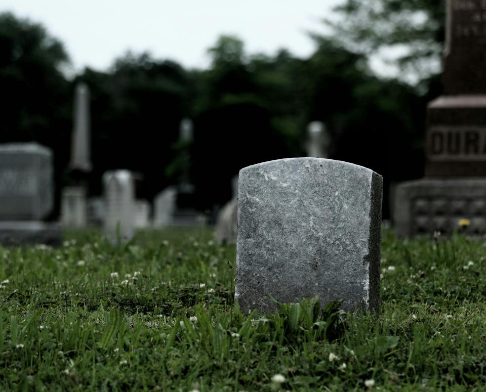 Image of a gravestone