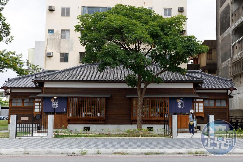 南大路警察宿舍屹立於新竹後火車站已逾80年歷史，今年以「下竹町」新風貌再次迎賓。
