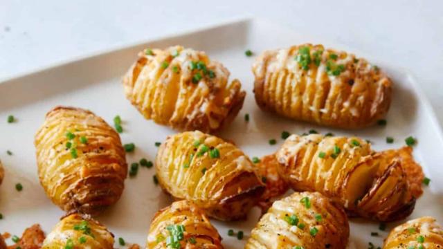 Mini Hasselback Potatoes - Spoon Fork Bacon