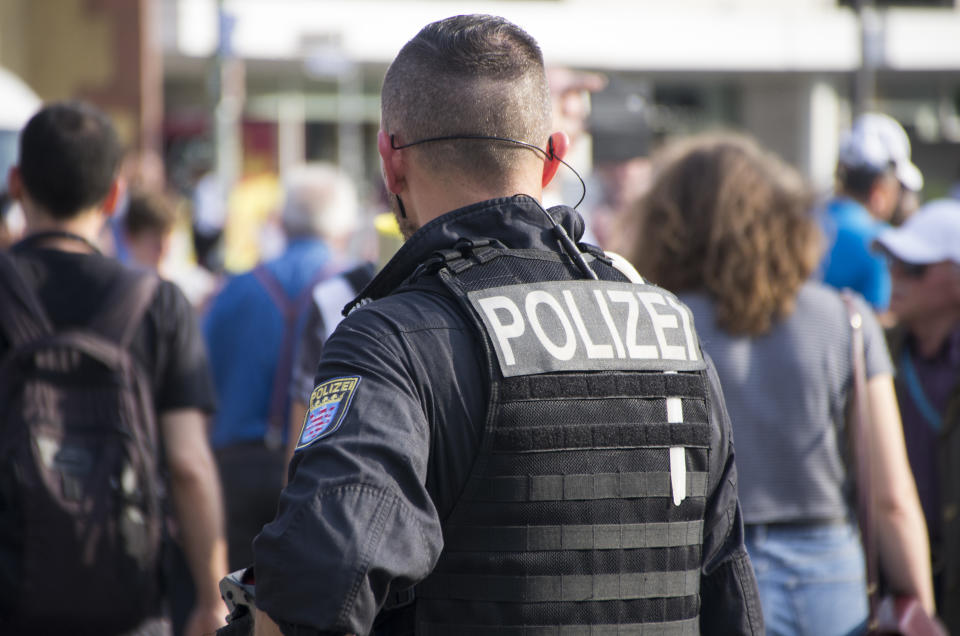 Polizeibeamter in Frankfurt am Main (Bild: Getty Images)