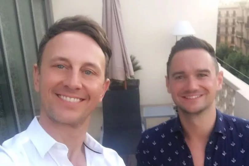 Ian Waite and Drew Merriman drinking champagne