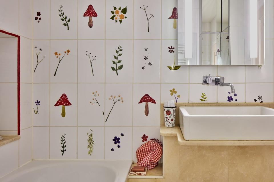 Hutley has painted her bathroom tiles to lift the space (Juliet Murphy)