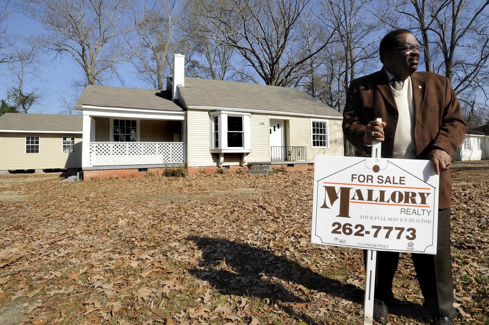 Chester Mallory was in real estate for 50 years and built a small business while serving on industry and civic leadership boards across the the area.