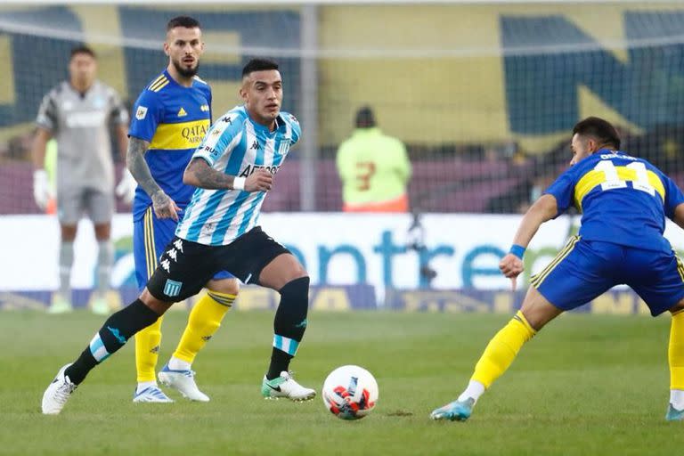 Escena de la semifinal de la Copa de la Liga Profesional que disputan Boca Juniors y Racing Club