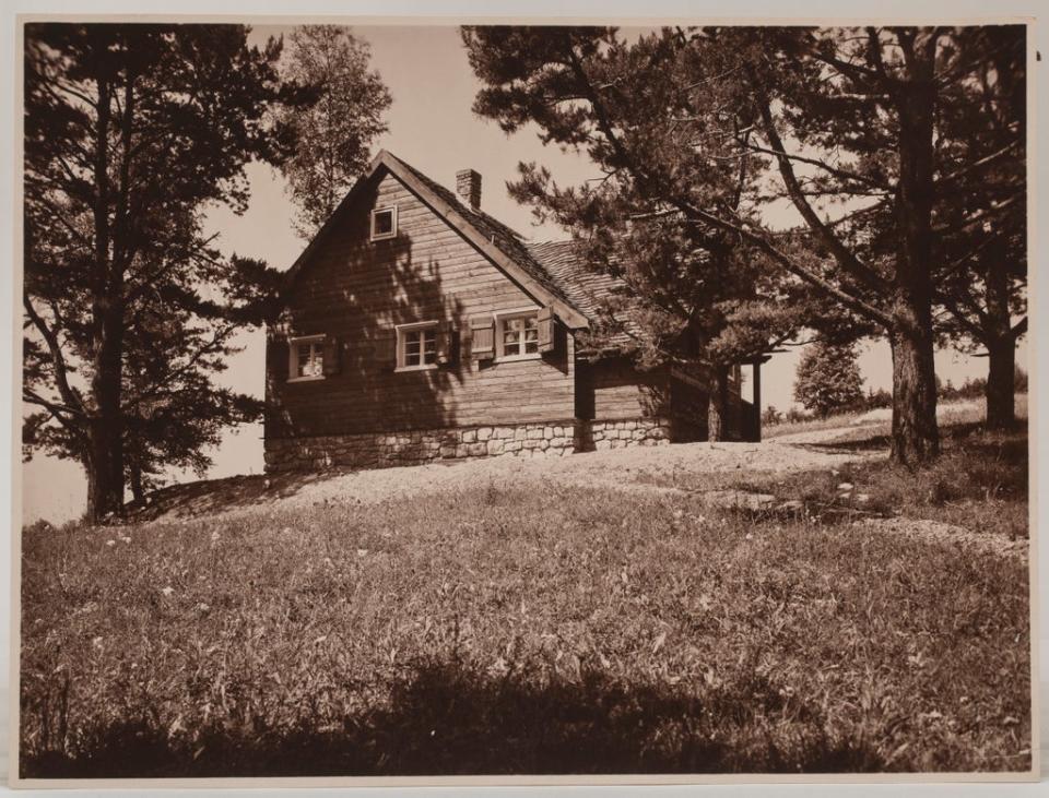 Muriel Gardiner’s cottage in the Vienna Woods, 1930s (© Connie Harvey. Image courtesy Freud Museum London)