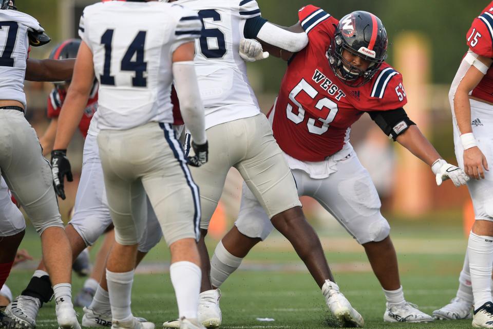 West's Quandarius Hayes (53) defends during a football game between Farragut and West High School in Knoxville, Tenn. on Friday, Aug. 26, 2022.