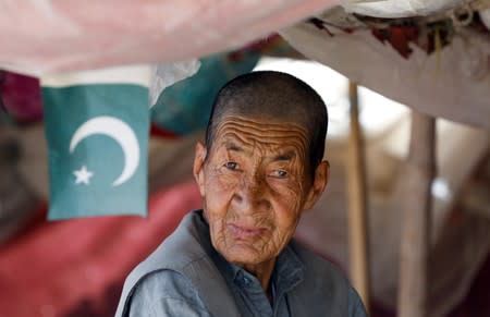 The Wider Image: "Under Siege": Fear and defiance mark life for Pakistan's Hazaras