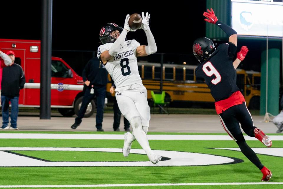 Braden Blueitt secures the game winning touchdown for the Colleyville Heritage Panthers.