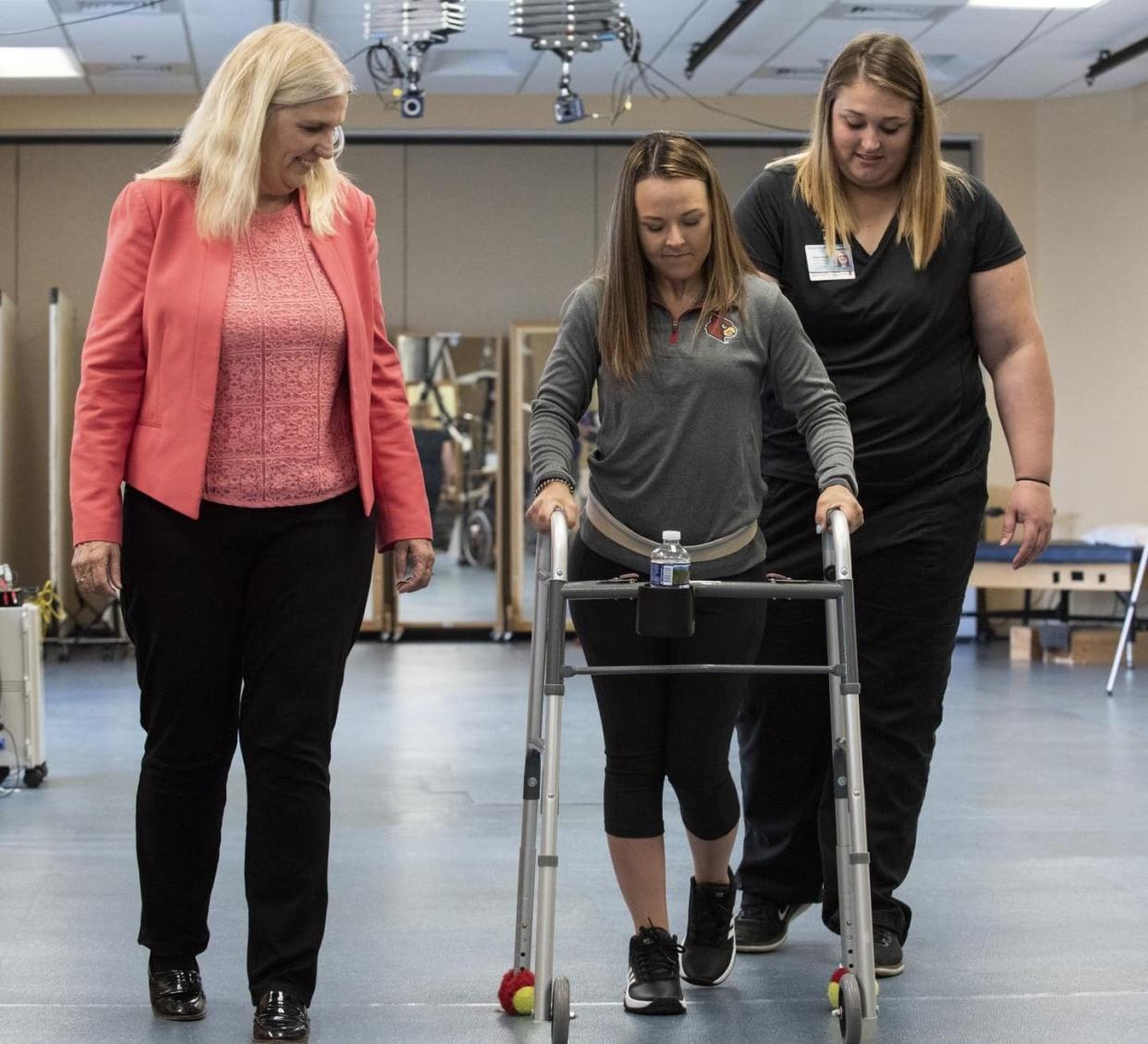 Participant Kelly Thomas, trainer Katie Vogt - University of Louisville 