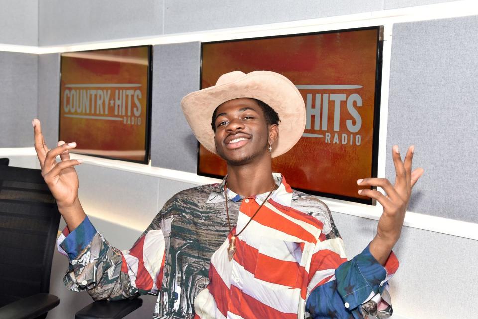 <p>Lil Nas really repped the US of A from head to toe on a Fourth of July press trip in the UK.</p>