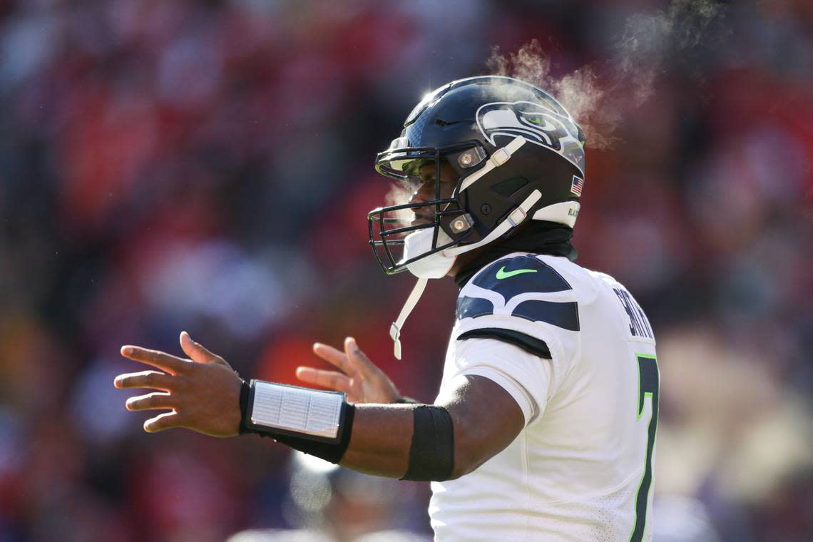 Seattle Seahawks quarterback Geno Smith (7) gestures to the sideline between plays during the first quarter against the Kansas City Chiefs on Saturday, Dec. 24, 2022, in Kansas City, MO.