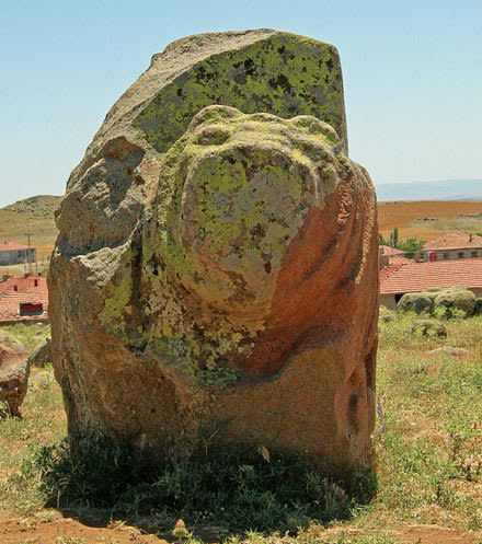 The head of the surviving Karakiz lion. It was never finished, its sculptor intending the piece to be moved and completed on location. Remnants of the second lion can be seen on the left.