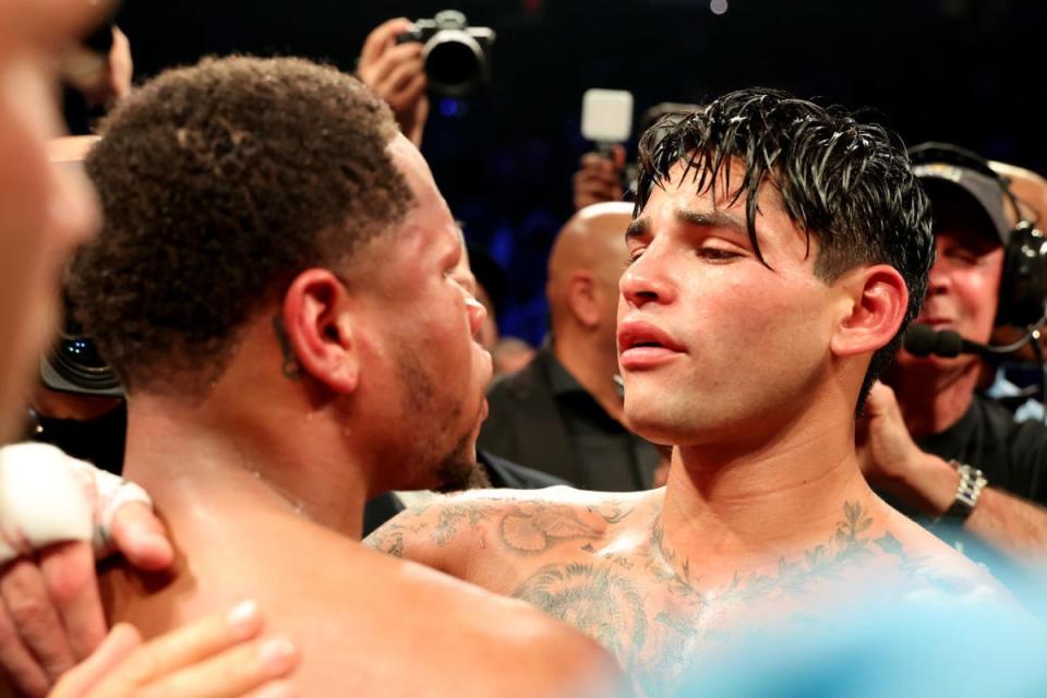 The two fighters put much of the pre-bout conflict behind them after the final bell (Getty Images)