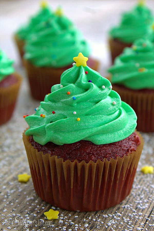 Christmas Tree Frosted Cupcakes