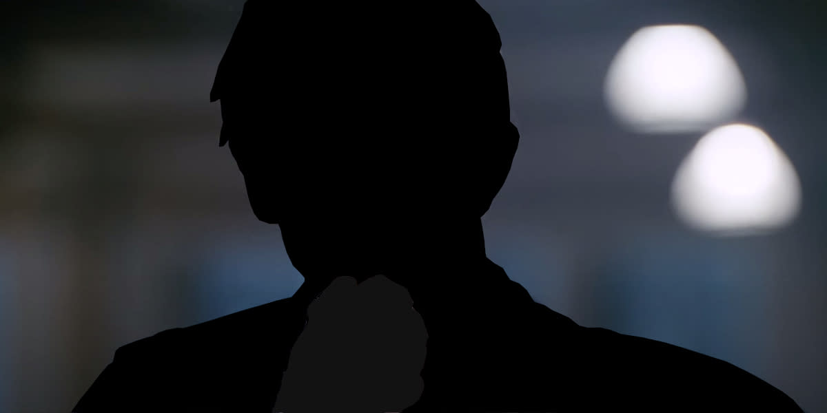  Silhouetted Bill Pullman in Independence Day. 
