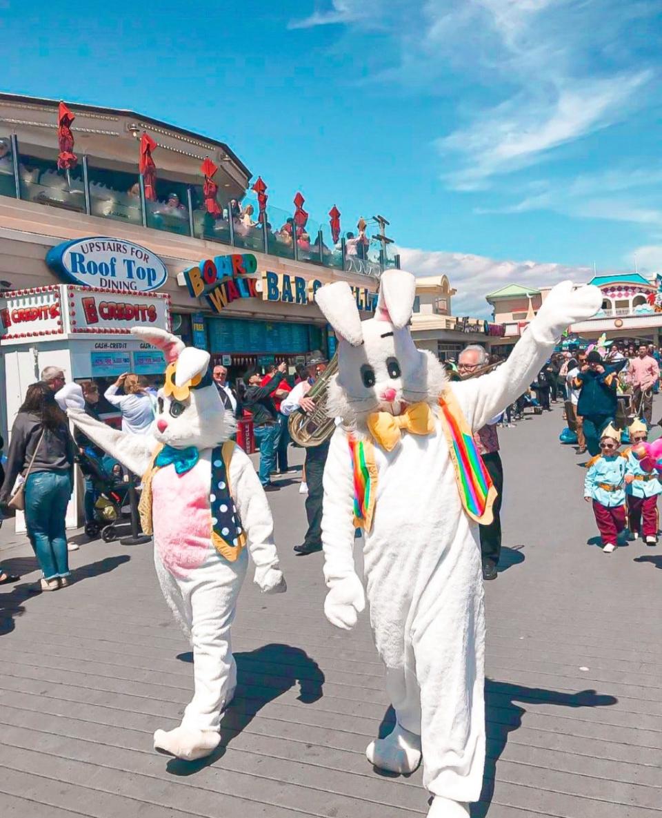 The Jenkinson's Easter Parade begins at 1 p.m. Sunday.