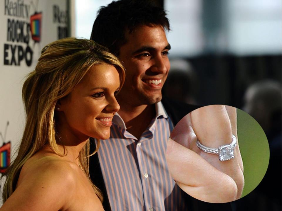 A photo of Ali Fedotowsky and Roberto Martinez with an inset of her engagement ring.