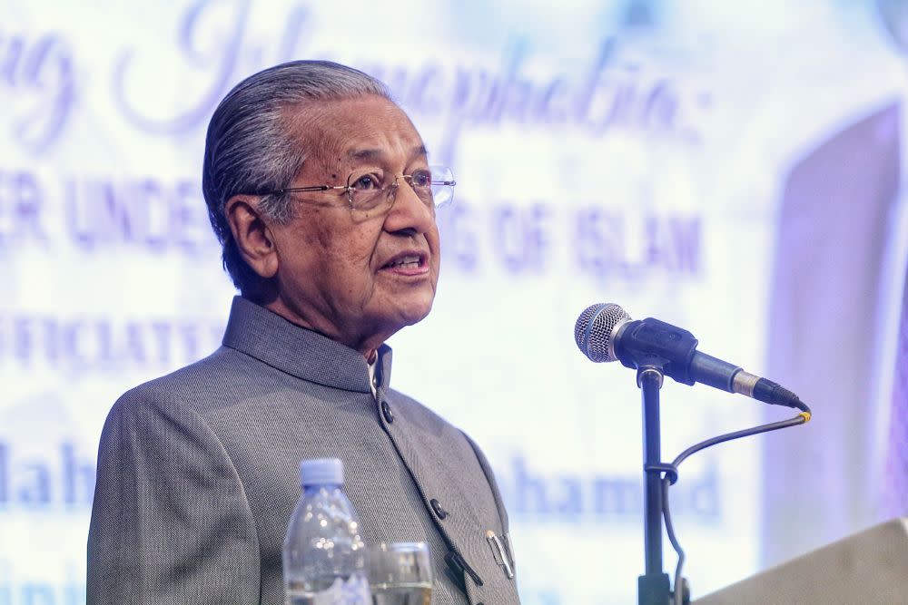 Prime Minister Tun Dr Mahathir Mohamad speaks during a forum on Islamophobia in Kuala Lumpur November 11, 2019. — Picture by Ahmad Zamzahuri