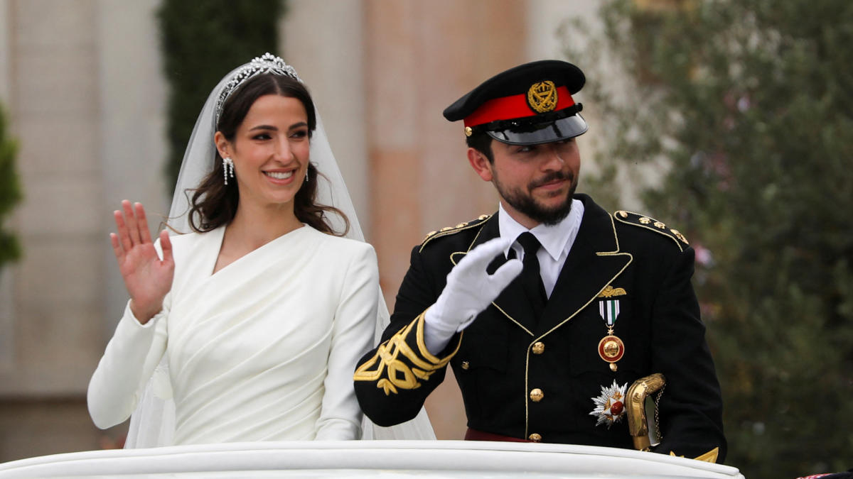 Jordan holds lavish royal wedding for crown prince