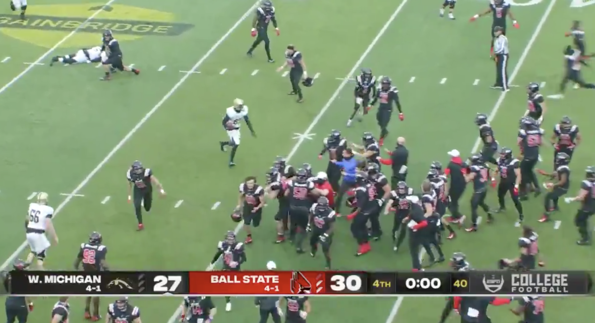 BALL STATE vs ARMY048, NCAA FOOTBALL- Ball State's Keith We…