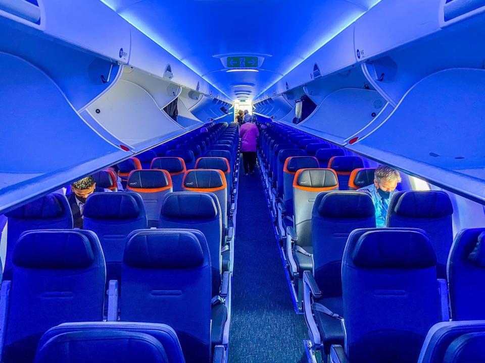 JetBlue Airways Airbus A220-300 Flight