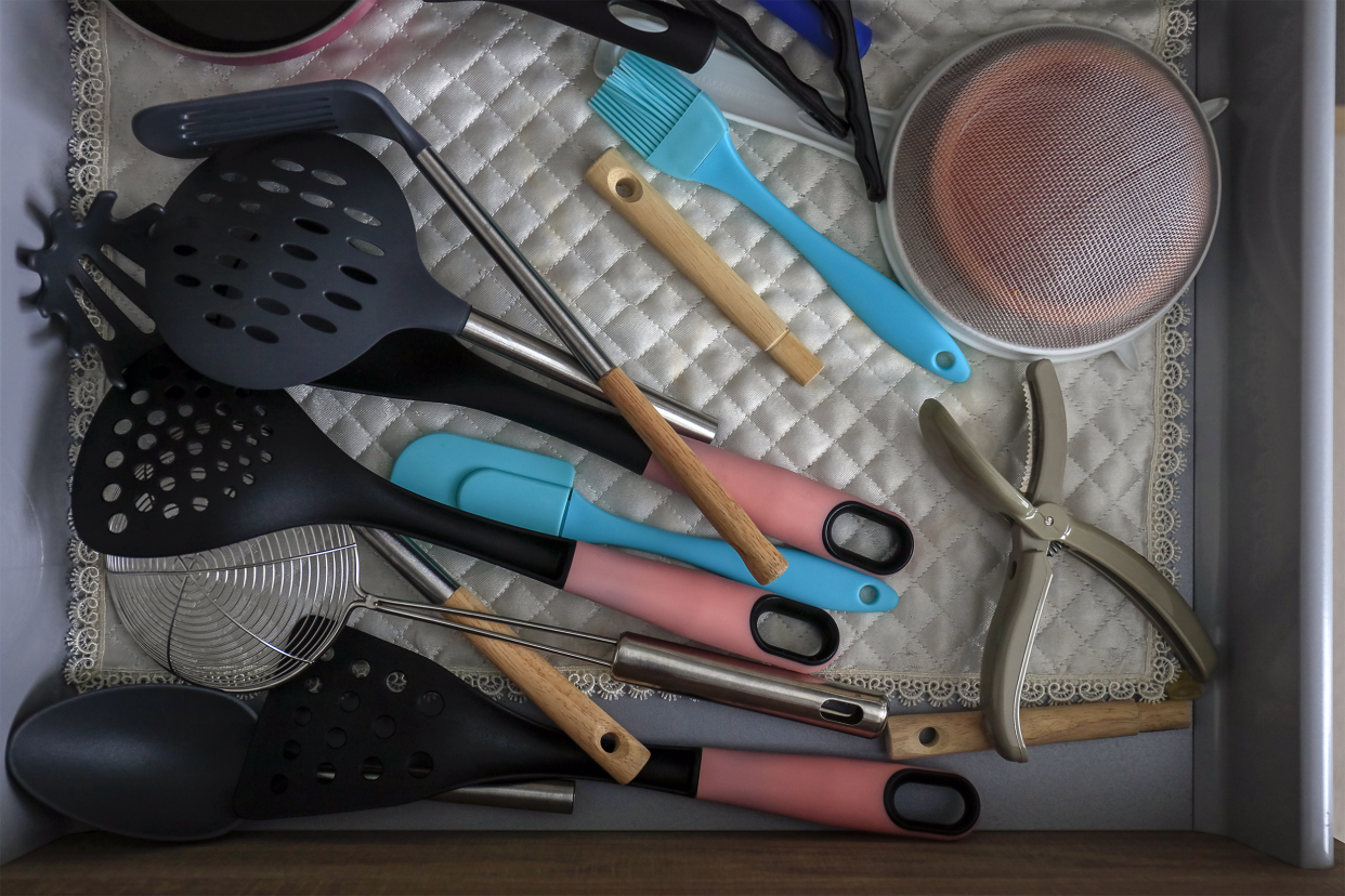 kitchen utensils drawer