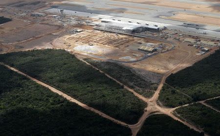 An aerial view shows the new Sao Goncalo do Amarante international airport, built in preparation for increased traffic during the 2014 soccer World Cup, in Natal January 22, 2014. REUTERS/Sergio Moraes