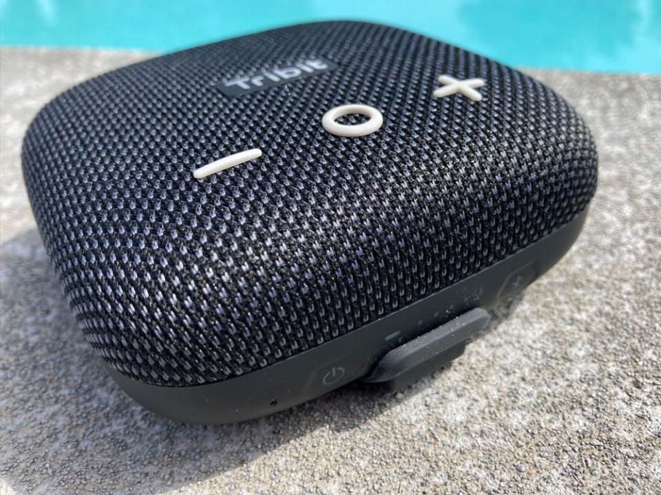 Soak Up the Summer with a Sizzling Playlist. Our Expert Doug Newcomb Offers These Tips for Buying an outdoor Bluetooth speaker.