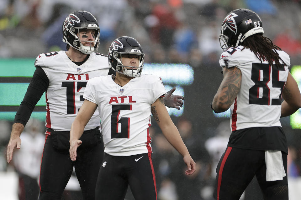 Atlanta Falcons place kicker Younghoe Koo (6) reacts after kicking a field goal against the New York Jets during the second quarter of an NFL football game, Sunday, Dec. 3, 2023, in East Rutherford, N.J. (AP Photo/Adam Hunger)