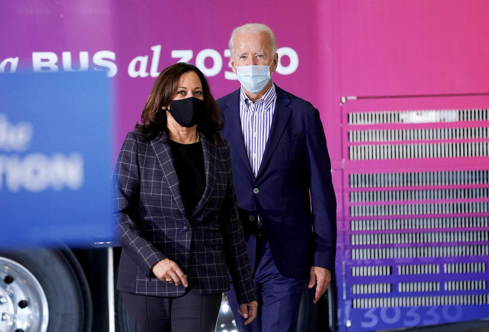 Image: Joe Biden and Kamala Harris (Kevin Lamarque / Reuters)