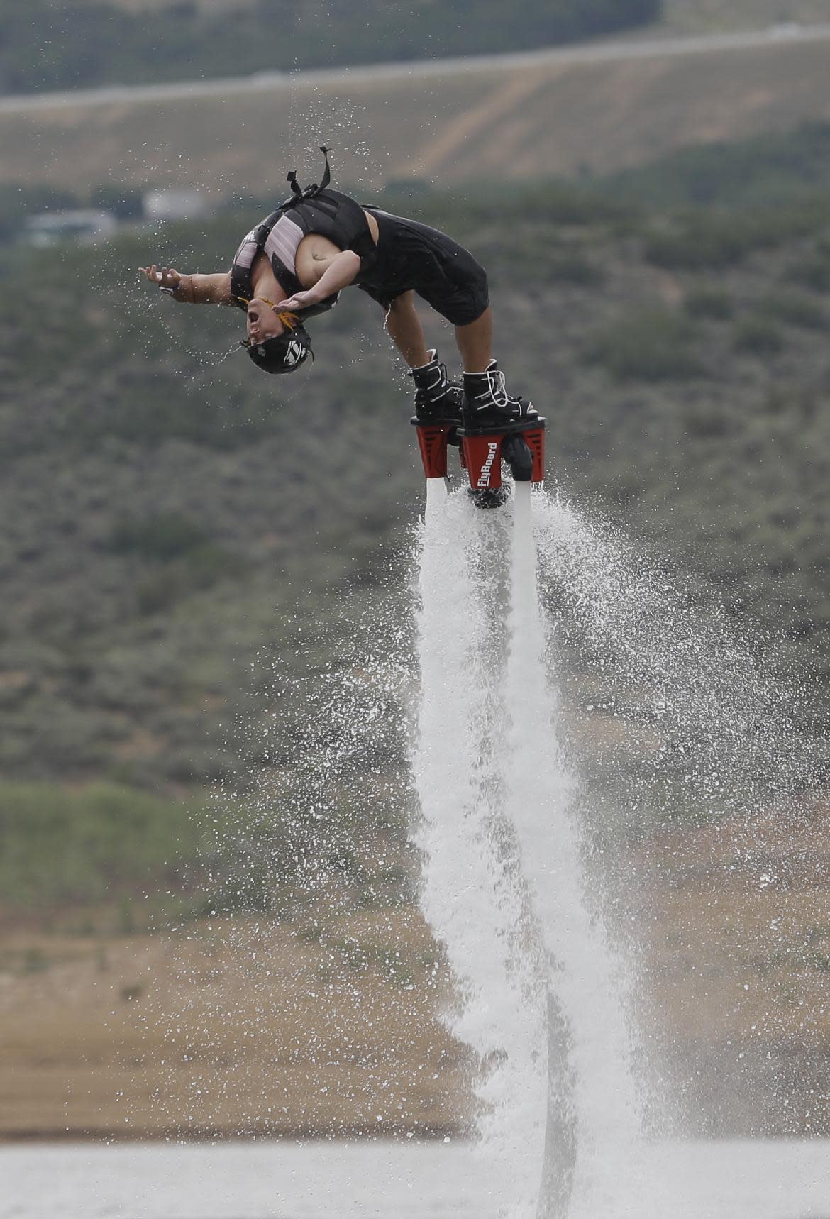 Iron Man' water jetpacks spark safety, environmental concerns in