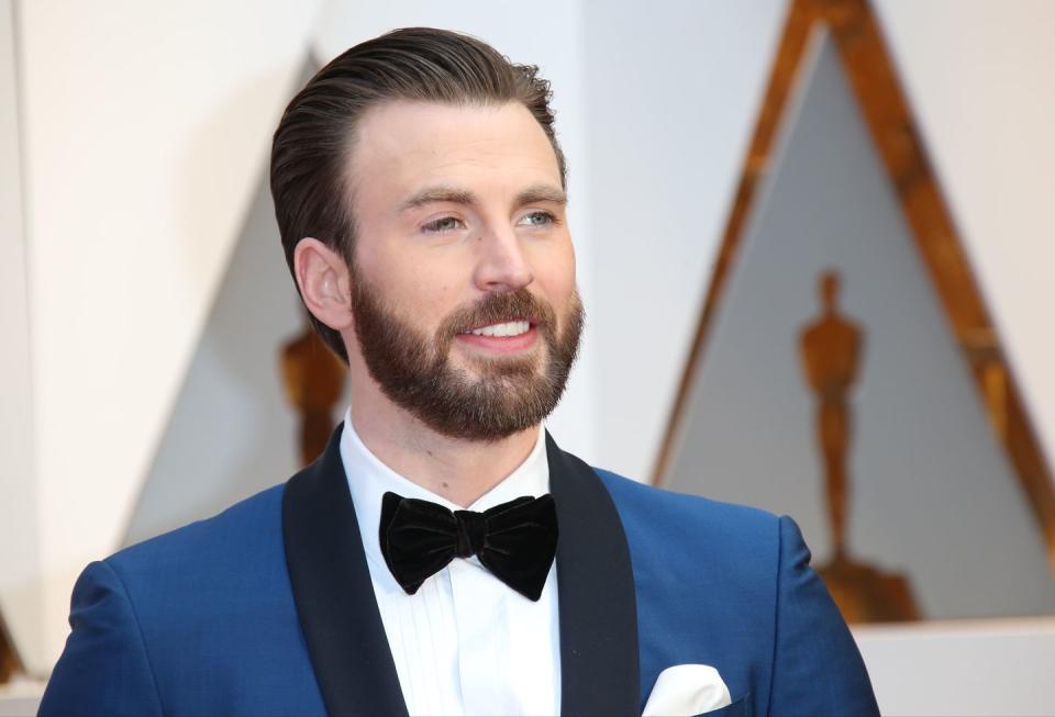 <p>A beard fit for a star thanks to Chris Evans.</p>