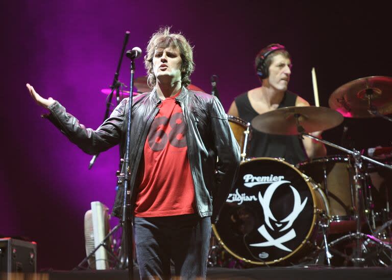 Andrés Ciro Martínez en el énúltimo show de Los Piojos, en abril de 2009 en River Plate, en el Quilmes Rock